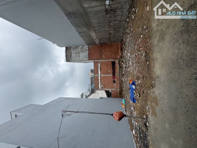 Thủa đất LÊ Đình CẨN BÌNH TÂN Đường 6M, ô tô ngủ trong nhà.- Đất 5*11m vuông vức,