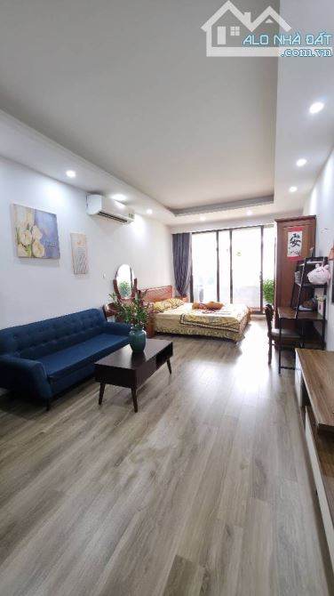 BÁN CĂN HỘ TẬP THỂ NGUYỄN CHÍ THANH 60M2- KHU VỰC TRUNG TÂM - MỚI ĐẸP Ở NGAY - VIEW MẶT PH