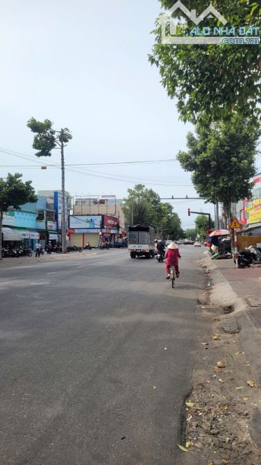 CHO THUÊ LÔ ĐẤT 600M2 MBKD TRẦN HƯNG ĐẠO, PHAN THIẾT, (LÂM ĐỒNG MỚI)