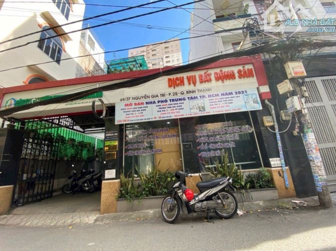 Bán nhà HXH 69 Nguyễn Gia Trí P25 Bình Thạnh, DT 9x20m CN 180m2, KC 3 tầng, giá 31.5 tỷ