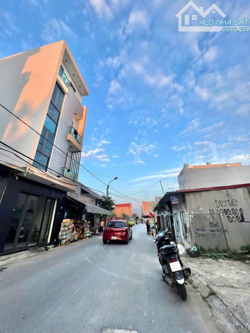 Lô đất đẹp dt100m không 1 lỗi nhỏ tại mặt đường Hàng Tổng cần bán