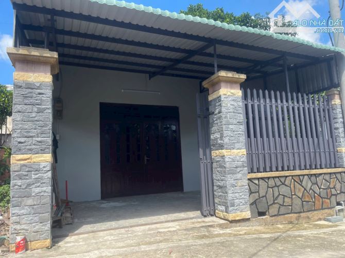 Bán nhà cấp 4 gần trường tiểu học Định Hoà, chợ Bưng Cầu giá 2 tỷ 400