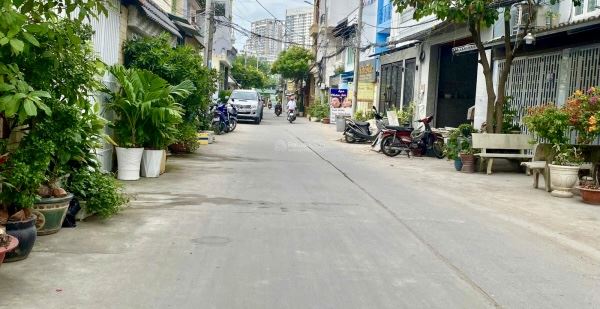 QUẬN 7 - XE HƠI NGỦ TRONG NHÀ - 3 TẦNG MỚI - 5❌17M - FULL NỘI THẤT - NHỈNH 9T
