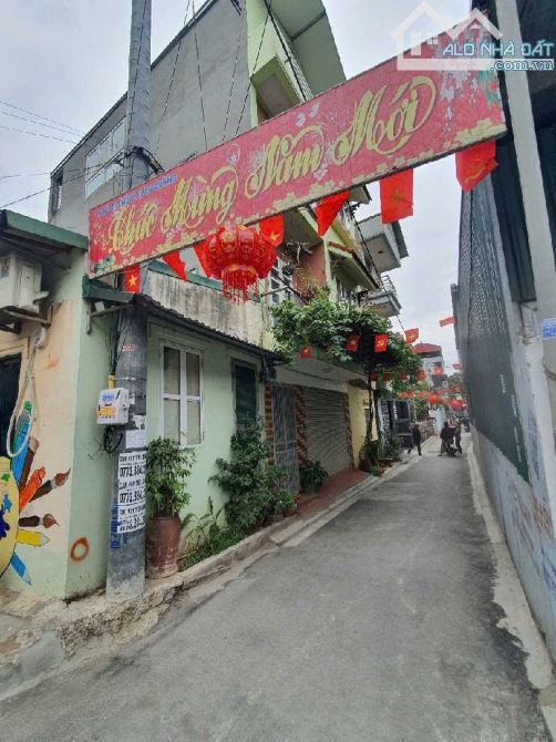 Ngô Xuân Quảng/Tòa Nhà Cho thuê 4T 100m, 5.9m tiền, 15.5 tỷ / Ô tô thông, Gần Phố