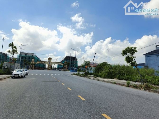 🚨🚨 CƠ HỘI VÀNG – HÀNG HIẾM HOA ĐỘNG 🚨🚨 💎 LÔ 11TDC35 – CẠNH GÓC, ĐỐI DIỆN CỔNG HOÀNG H