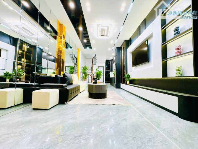 KHƯƠNG TRUNG, NHÀ ĐẸP FULL NỘI THẤT, 2 THOÁNG, NGÕ THÔNG, 5M Ô TÔ TRÁNH
