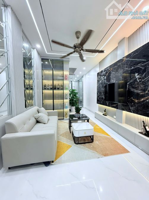 CHÍNH CHỦ BÁN NHÀ HAI BÀ TRƯNG LÔ GÓC ĐẸP 3PN NỘI THẤT XỊN, NỞ HẬU|DT40M2x4T_9,2TỶ