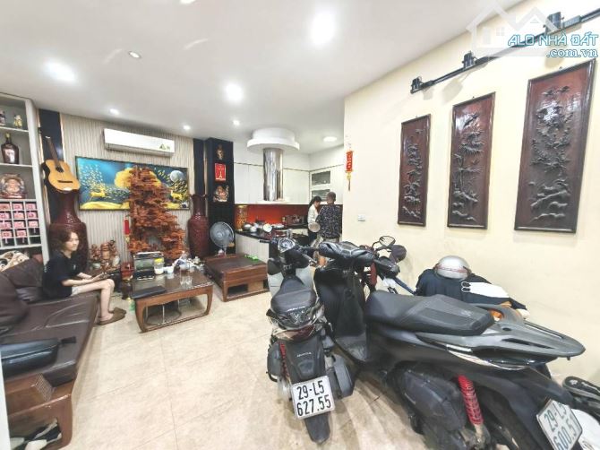 Bán nhà Cổ Nhuế, 42m x 5 tầng, ngõ thông ô tô, lô góc, gần bệnh viện