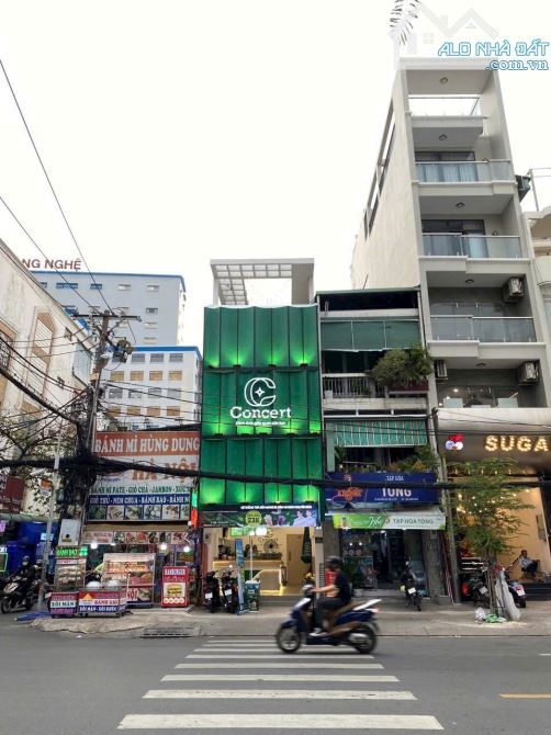 Bán nhà mặt tiền Nguyễn Gia Trí P25 Bình Thạnh, DT 4x20m KC 5 tầng giá 33 tỷ
