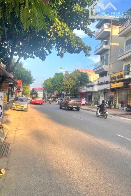 BÁN ĐẤT TẶNG NHÀ! SIÊU PHẨM LÔ GÓC 128M2 - MẶT PHỐ - TRUNG TÂM TT SÓC SƠN
