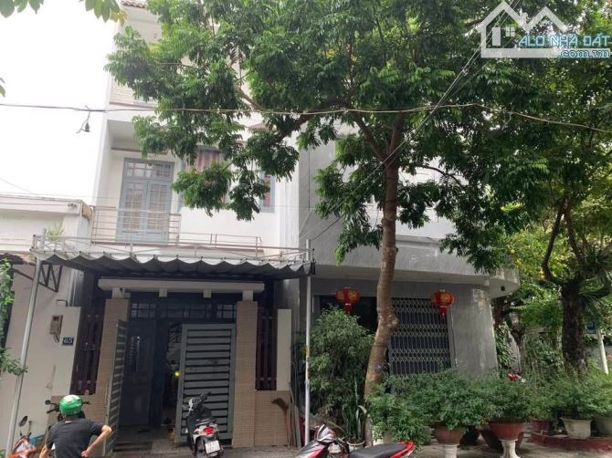 Bán nhà 3 tầng MT Hoà Minh 7, cách biển Nguyễn Tất Thành 200m. Vị trí cực đẹp