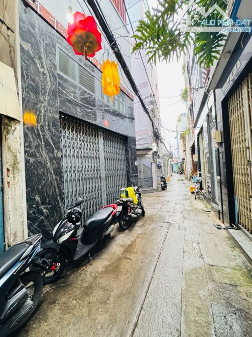 BÁN NHÀ LÔ GÓC ĐẸP NHƯ MƠ  NGUYỄN VĂN NGUYỄN QUẬN 1 - GIÁ CHỈ 8.5 TỶ