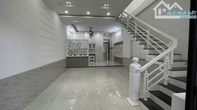 ✅ SIÊU HOT NHÀ 2 TẦNG MT THANH TỊNH, ĐƯỜNG 10.5m lề 5m