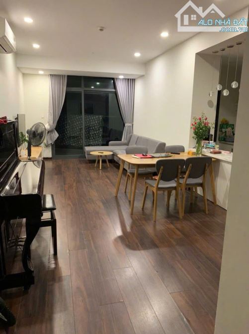 e bán CT5A Mễ Trì Thượng khu vực dân trí cao, giao thông thuận tiện, đầy đủ tiện ích sống.