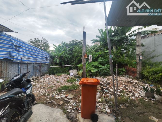 Lê Văn Quới - hẻm xe hơi 1 trục - sổ riêng dt 4,5 x 16