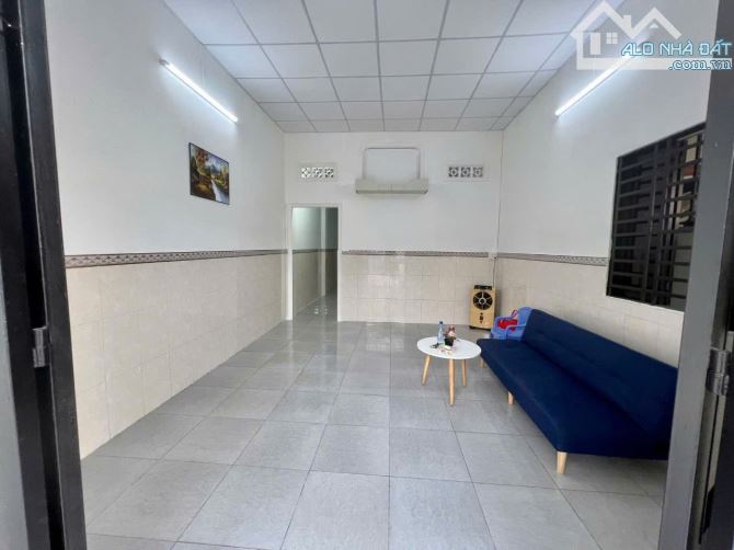NHÀ 1 TRỆT 1 GÁC 97M2 3PN 1WC HẺM OTO ĐƯỜNG SỐ 8 LINH XUÂN, Ở GĐ, NHÓM BẠN