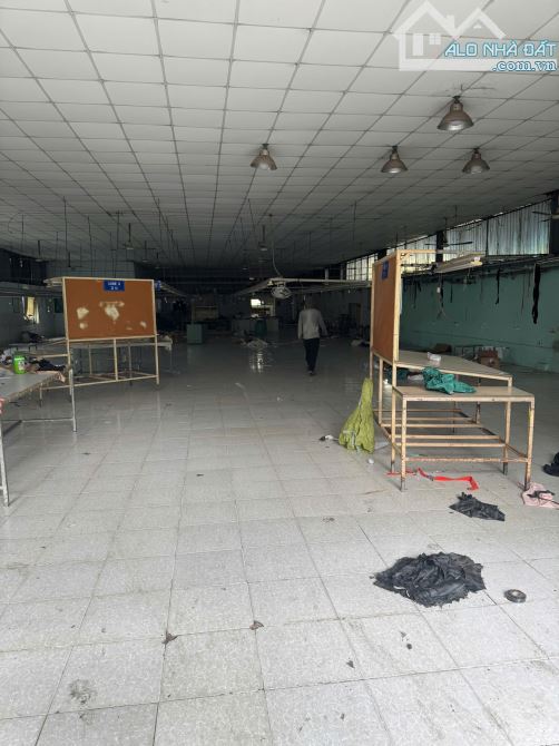 Cần cho thuê kho xưởng 1500m2 có pccc vách tường ở TP Thuận An Bình Dương