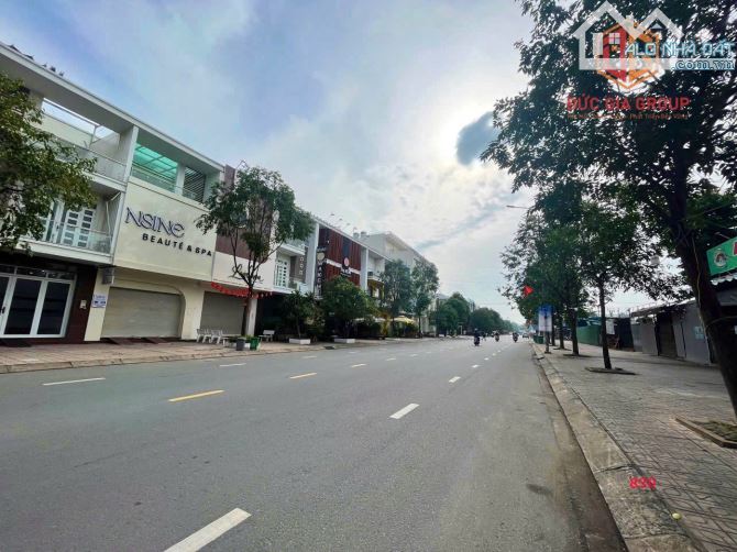 Duy nhất 1 cặp nhà 2 lầu hoàn thiện đường N1 khu d2d Võ Thị Sáu bán