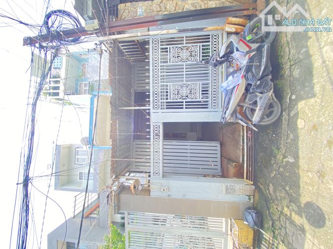 Nhà Bình Đông HXH thông, dt 94m2 shr giá đúng 6tỷ tl.
