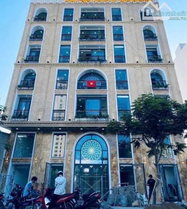 Tòa Apartment & Hotel Hồ Nghinh 7 tầng nổi 1 tầng hầm nội thất Luxury cách biển chỉ 100m