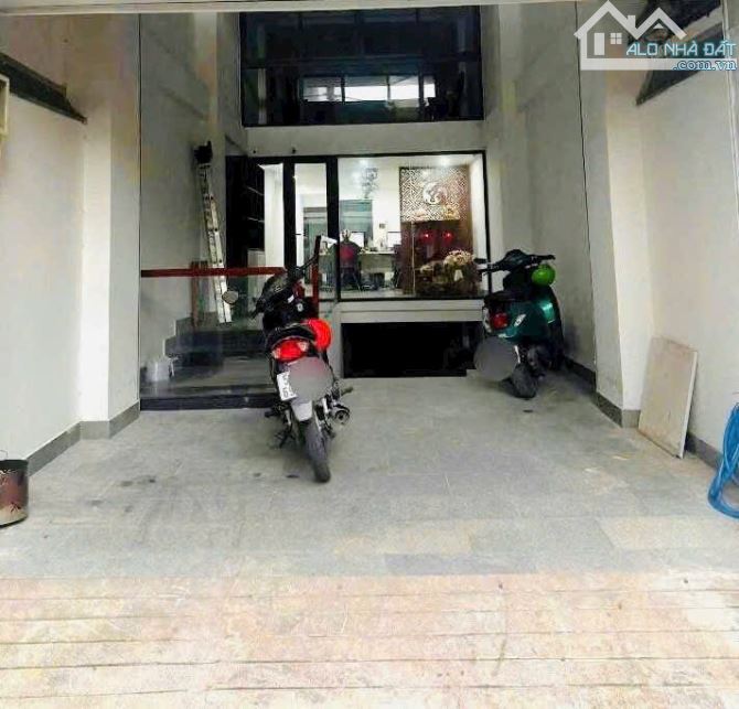 💥💥💥NHÀ MỚI XÂY 5 TẦNG - DT 4M x 20M - THANG MÁY 450Kg XỊN XÒ - Ô TÔ THÔNG PHẠM VĂN BẠCH