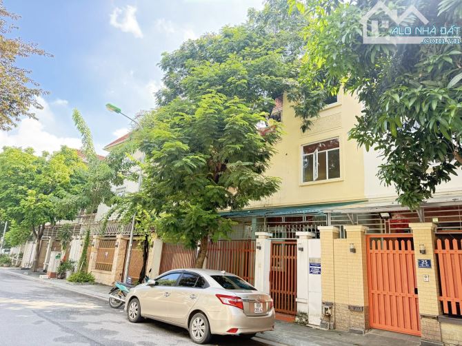 SIÊU PHẨM LÀNG VIỆT KIỀU CHÂU ÂU,KHU ĐÔ THỊ MỖ LAO, DT 150M, 3T, MT 9M, GIÁ BÁN 56 TỶ