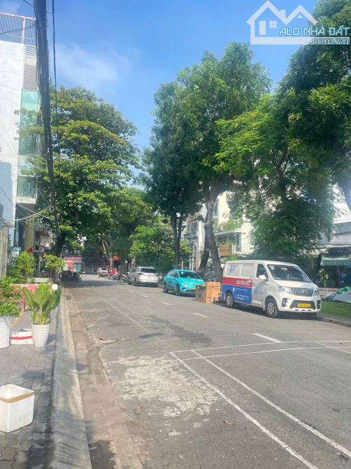 Bán nhà MT Đường Đôi, Đường số 9 P.Tân Kiểng Quận 7, DT 4x25m KC 1 trệt 2 lầu, giá 19 tỷ