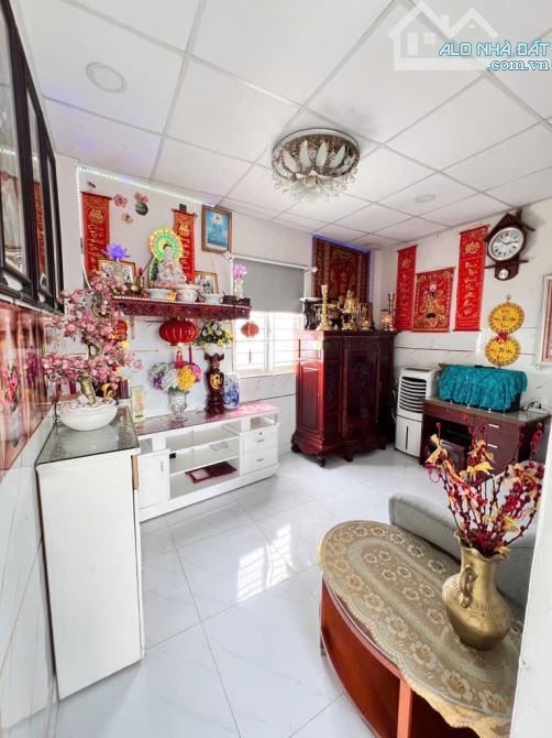 Bán nhà 4 tầng Quận 2 - Gần Nguyễn Thị Định - Ở ngay - Chỉ 6 tỷ