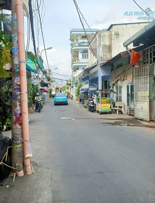 Bán nhà giá tốt – 2 tầng -  HXH- Phường Đông Hưng Thuận- Q.12 – DT 71M2–Chỉ 3.95 tỷ
