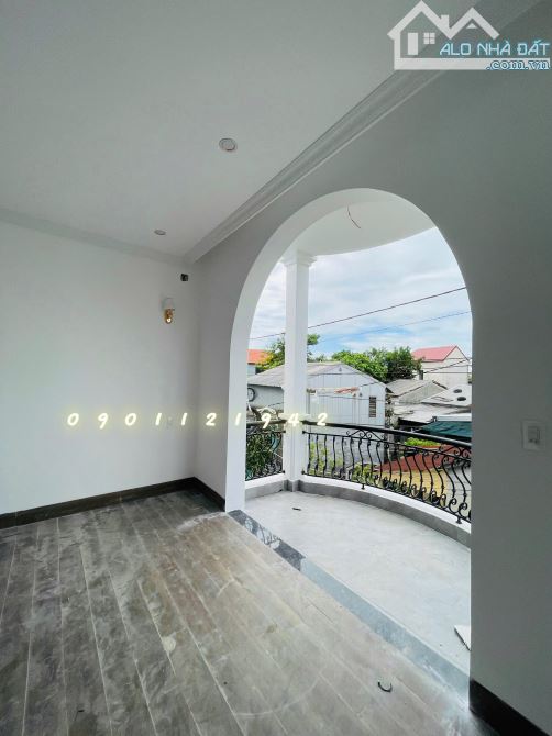 Nhà 3 tầng homestay Đường Hải Triều cách chợ An Cựu 400m full nội thất giá chỉ 3.7x tỷ
