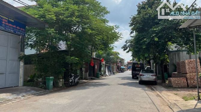 BÁN ĐẤT TRỤC CHÍNH XUÂN LÂM ĐỨC HIỆP HÀNG XÓM TRƯỜNG ĐẠI HỌC MAY,DT 120M CHỈ HƠN 6 TỶ