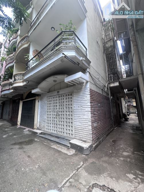 Bán nhà Phan Kế Bính 45m 4 tầng giá chỉ 20.5 tỷ