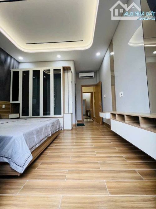 CẦN Bán Nhà ĐẸP PHAN HUY ÍCH GV, giá chỉ 4TY350 TL, Sổ Riêng, hẻm rộng oto, GẦN SÂN BAY