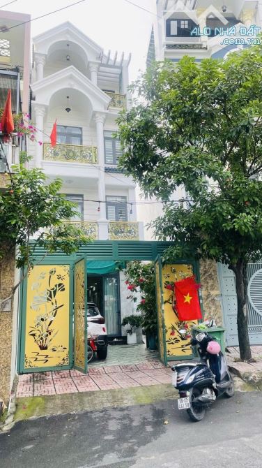 BÁN NHÀ KHU VIP NGUYỄN ẢNH THỦ Q12 - 4 TẦNG 112M2 - CÓ THANG MÁY