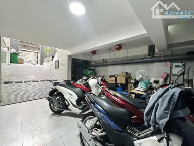 Bán Nhà Hẻm 1/ Phan Tây Hồ, gần Phan Xích Long, 5,6x23m, 7 Tầng, Khoán 85tr, 23 tỷ.