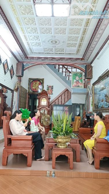 BÁN ĐẤT TẶNG NHÀ 3 TẦNG_KHU TÁI ĐỊNH CƯ THANH AM.LONG BIÊN_MẶT NGÕ_VỈA HÈ_GIÁ 15 Tỷ 2T