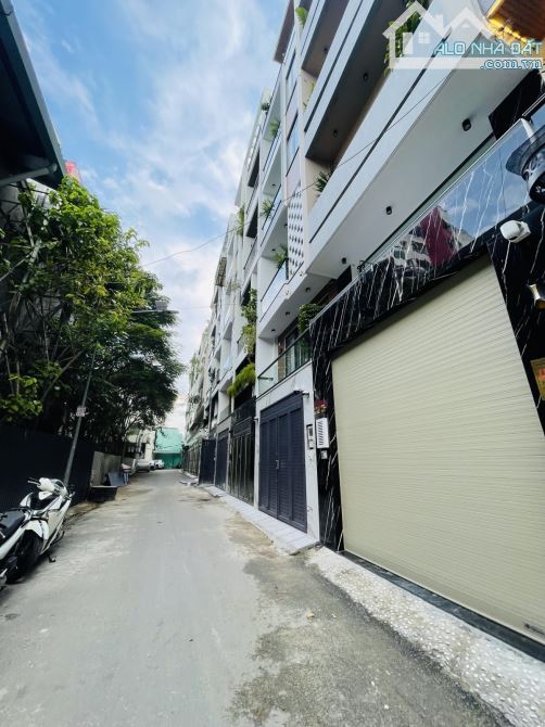 SIÊU PHẨM GÒ VẤP HXH - THANG MÁY XỊN + GARA Ô TÔ - FULL NỘI THẤT - SỔ VUÔNG A4