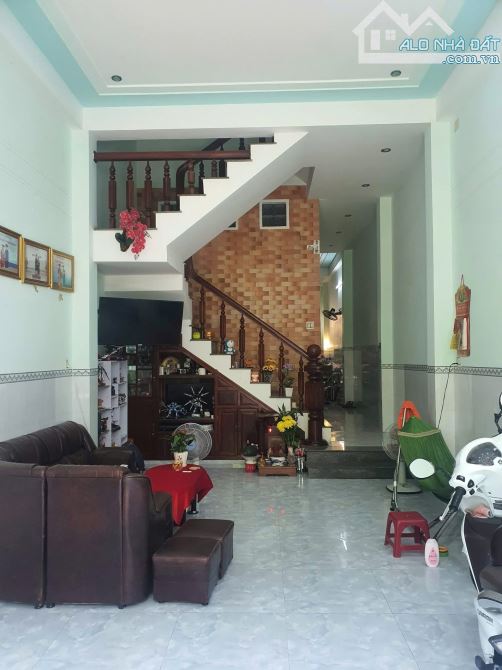 Bán nhà hẻm rộng ô tô khu Nguyễn Thị Định dien tích 85m2 giá 4 tỷ 800 triệu