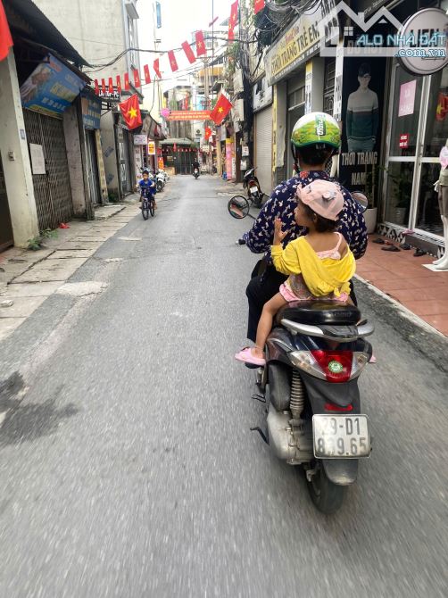BÁN NHÀ XUÂN ĐỈNH TÂY HỒ - MẶT NGÕ THÔNG - Ô TÔ CÁCH  CHỈ 10M - KINH DOANH - FULL NỘI THẤT
