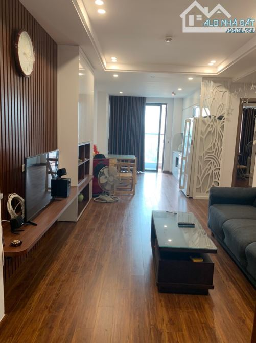 Cho thuê căn hộ chung cư Sky light 125 Minh Khai, Hai Bà Trưng 80m2 2PN full 12tr