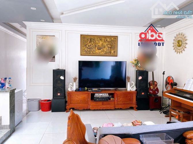 NP920 gia đình định cư cần bán biệt thự và xương trong DT 1500m2