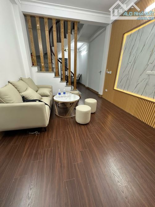 Nhà đẹp , mới Kiến Hưng 31m 4T ,6, chỉ 6,2 tỷ , ôtô đỗ cách 100m .