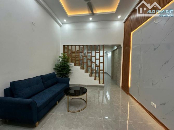 🌟 CHỦ SỐT ! Hơn 6 tỷ nhà Lê Quang Đạo, 33m x 4T - 5 phòng, ngõ nông, gần ô tô .