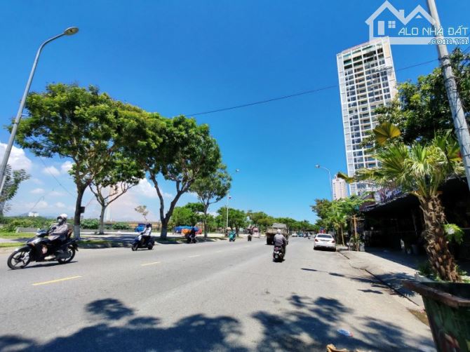 💥 GIẢM NGAY 4 TỶ –  ✨ 3 lô liền kề mặt tiền Chương Dương – view sông ✨💥