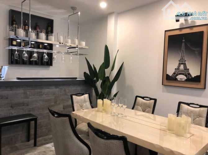 Bán Gấp Nhà Đường Nội Bộ 8m Sư Vạn Hạnh - Quận 10 - 5x18m Vuông - 5 Tầng - 26 Tỷ TL