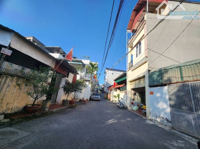 Bán 92m2 đất tặng nhà 1 tầng đường ô tô tránh, kinh doanh tại Đa Tốn - Gia Lâm - Hà Nội.