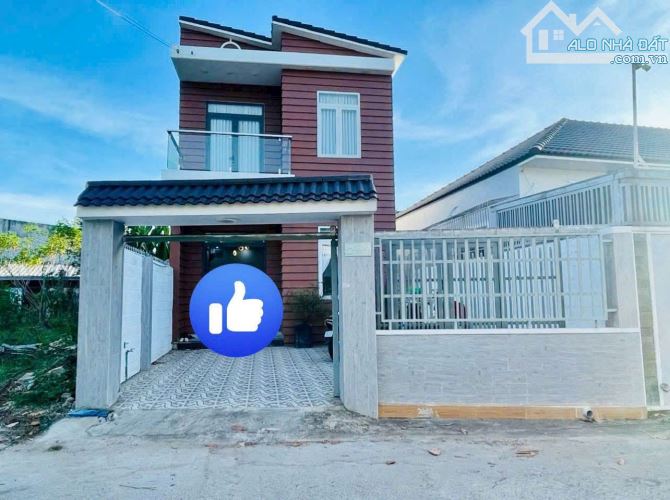 Bán nhà 1 trệt 1 lầu nhánh đường 27/4 Phước Hưng Bà Rịa, DT:118m2 - Giá bán: 4 tỷ 850triệu