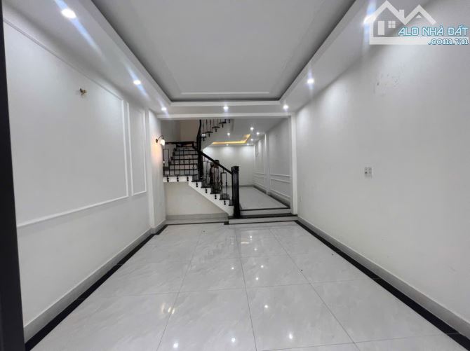 Nhà 3 tầng thiết kế hiện đại đường Tây Sơn - 54m2