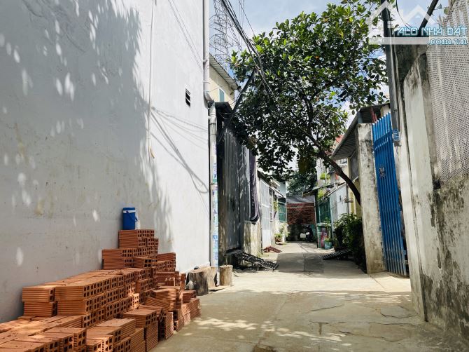 P. Linh Trung, ngay BV 1000 giường TĐ, nhà C4 69m2 SHR, KQH bán gấp chỉ 2.65 tỷ.