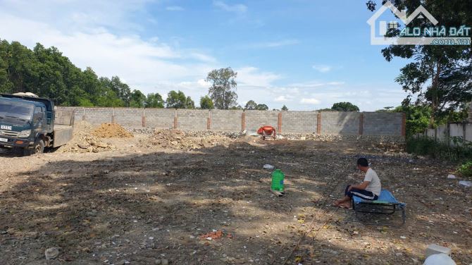 Bán lô đất mặt tiền đường nhựa phường Tân Thành (p Hắc Dịch cũ), tp Hồ Chí Minh